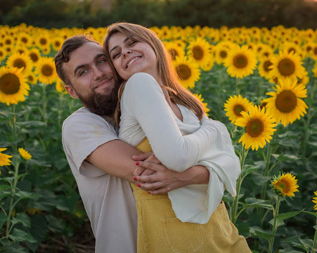 Puisi Cinta Romantis Pernikahan