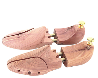 Generic 1 Pair of Wooden Shoe Tree Stretcher Shaper Keeper