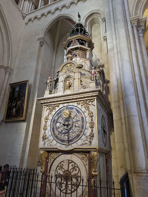 What to see in Lyon: L’Horloge Astronomique at Cathédrale Saint-Jean Baptiste