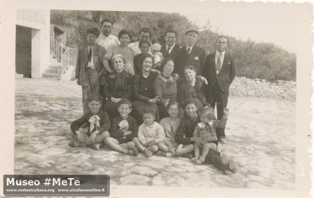 Piazzale Monterosso: Basile, Triassi, Vella, Corrier, Capizzi. Anno 1937