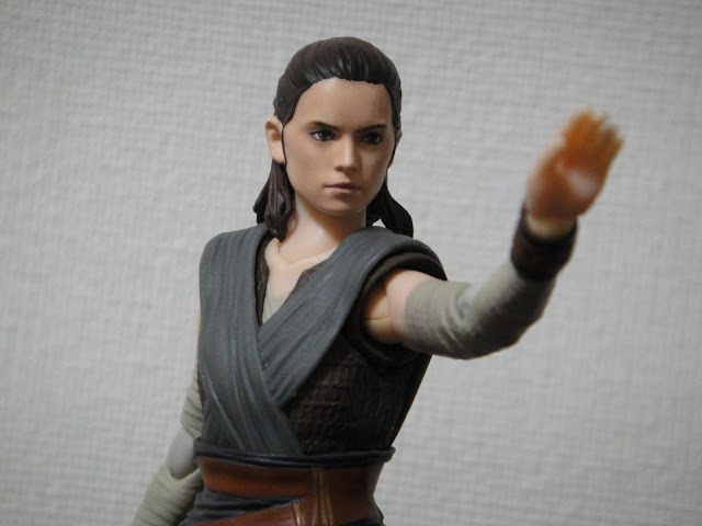 S.H.Figuarts　スター・ウォーズ　エピソードＶＩＩＩ　最後のジェダイ　レイ