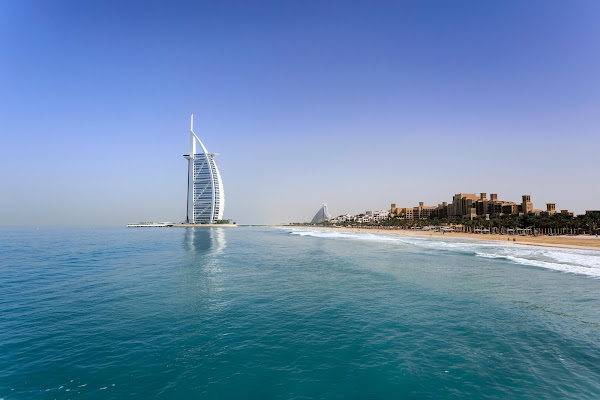 What Does the Ideal Solo Travel Accommodation Look Like in Dubai? Unveiling Your Perfect Stay