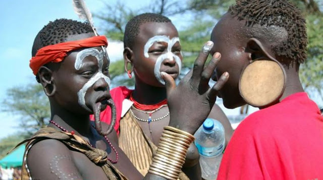 قبائل المورسي الإفريقية Mursi Tribe