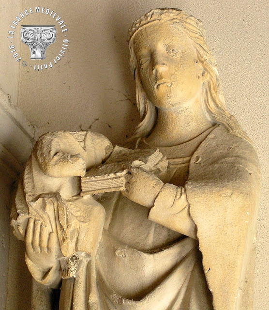 BOUVRON (54) - Vierge à l'Enfant (XVe siècle)