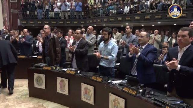 Asamblea Nacional declara la ruptura del orden constitucional. VENEZUELA. 