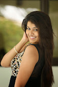 Kavya Kumar new Glam pics-thumbnail-45