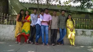 Group photo at Meenakshi Temple Madhurai