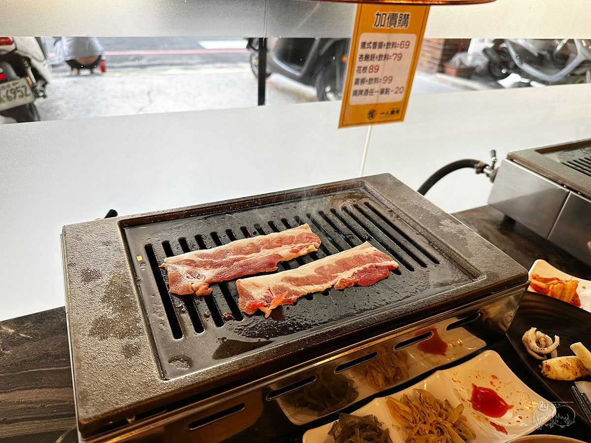 台南美食｜東區　炫一人燒肉｜一人就能吃不需揪團享用日式燒肉店｜台南單人燒肉店