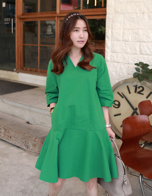  Drop Waist V-Neck Dress