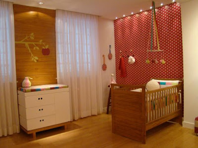 quarto bebe menina vermelho