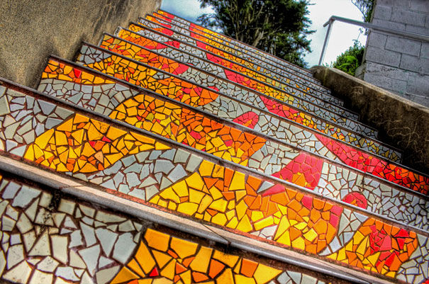 16th avenue tiled steps barr crutcher 10 سلالم من الفسيفساء لمنتزة أكثر جمالاً ’’حين يتعاون الفنانين،الحكومات و المواطنين‘‘