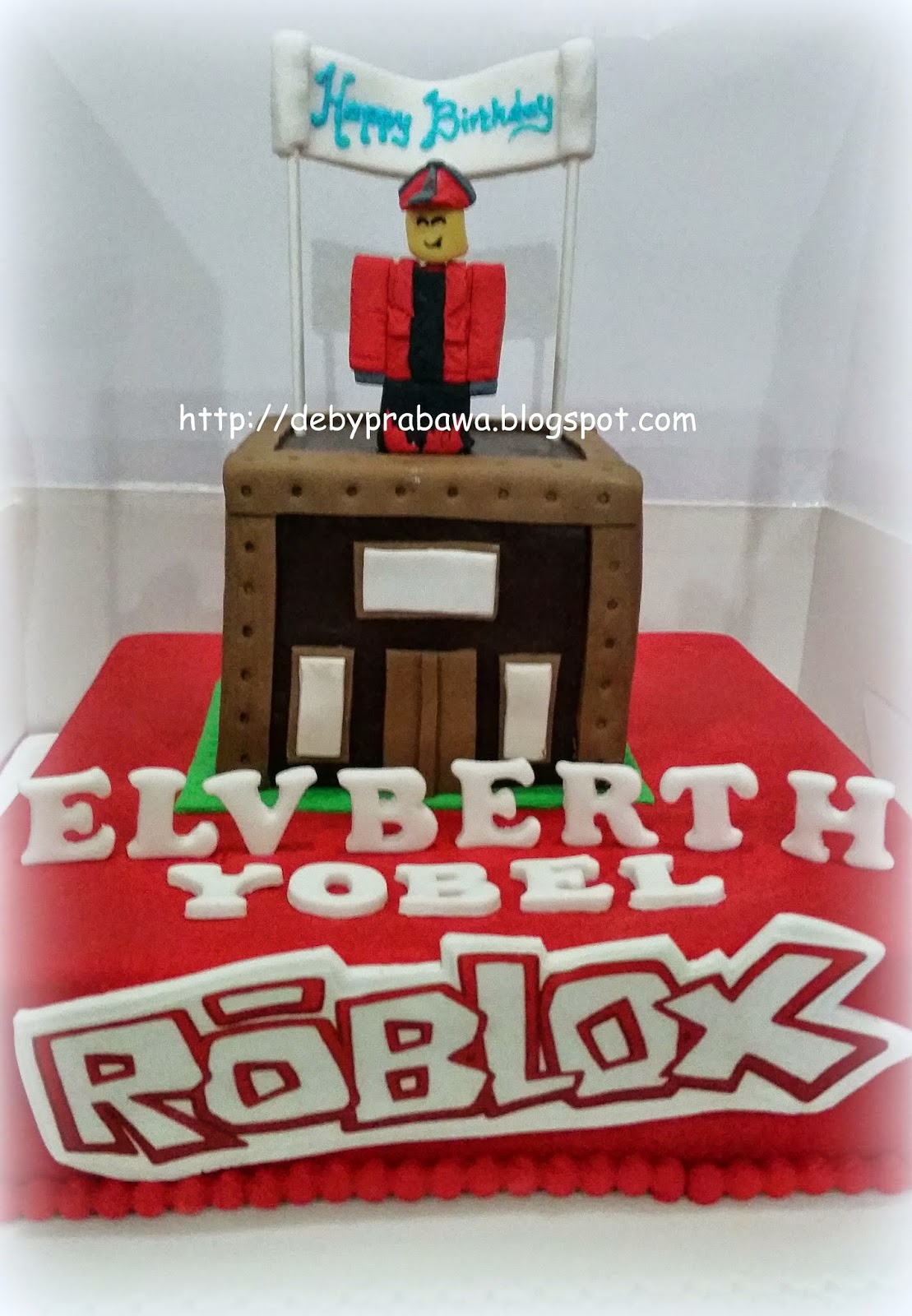 Butterfly Cake: Roblox Cake