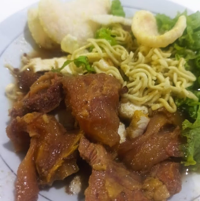 makanan khas surabaya tahu campur