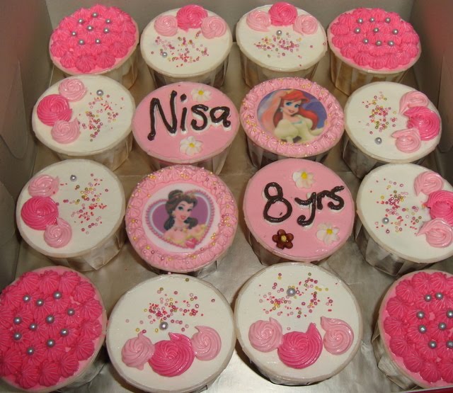Apam warna warni: Happy Birthday Nisa
