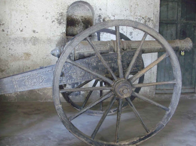 Canon in Shaniwarwada Fort