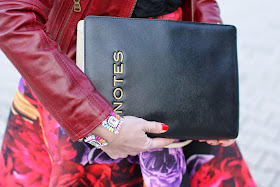 Moschino cheap & chic notes clutch, Stradivarius bracelet, Fashion and Cookies, fashion blogger