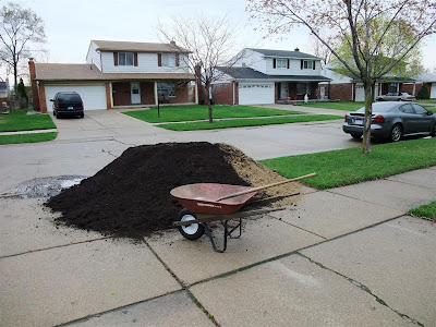 5, 6,7 yards of dirt delivered to the driveway, sand, topsoil