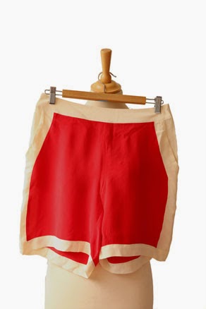  Red contrast shorts