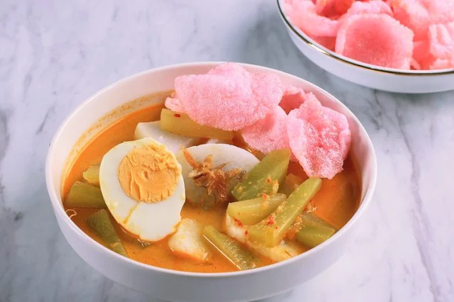 Kalori Lontong Sayur: Menikmati Kesehatan dalam Sejumput Rasa