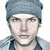 Avicii solta preview da track Lay Me Down