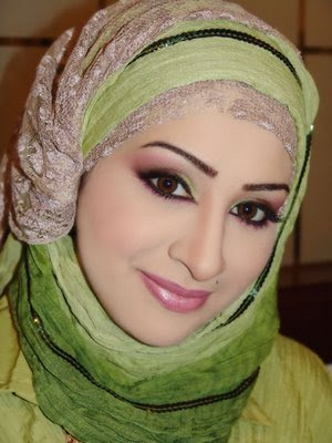 Pretty Omani Hijab Styles and