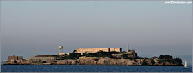 Vistas desde el Exterior de la Torre Coit de la Isla de Alcatraz