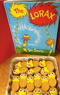 Here are 5 easy Dr. Seuss Snacks!  These are great for Dr. Seuss baby showers, Dr. Seuss Birthday Parties, Read Across America Week, Dr. Seuss Week, and any educational event in the elementary school!  Dr. Seuss inspired snacks for: The Cat in the Hat, Hop on Pop, One fish Two Fish, The Lorax, and Green Eggs and Ham! Check out number 4 – it is my favorite!