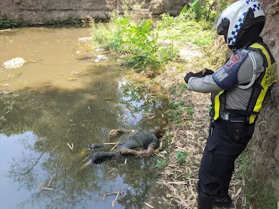 Penemuan Mayat di Sungai Kambeng Gegerkan Warga Pasuruan