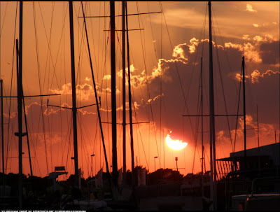 puesta-de-sol-entre-nubes