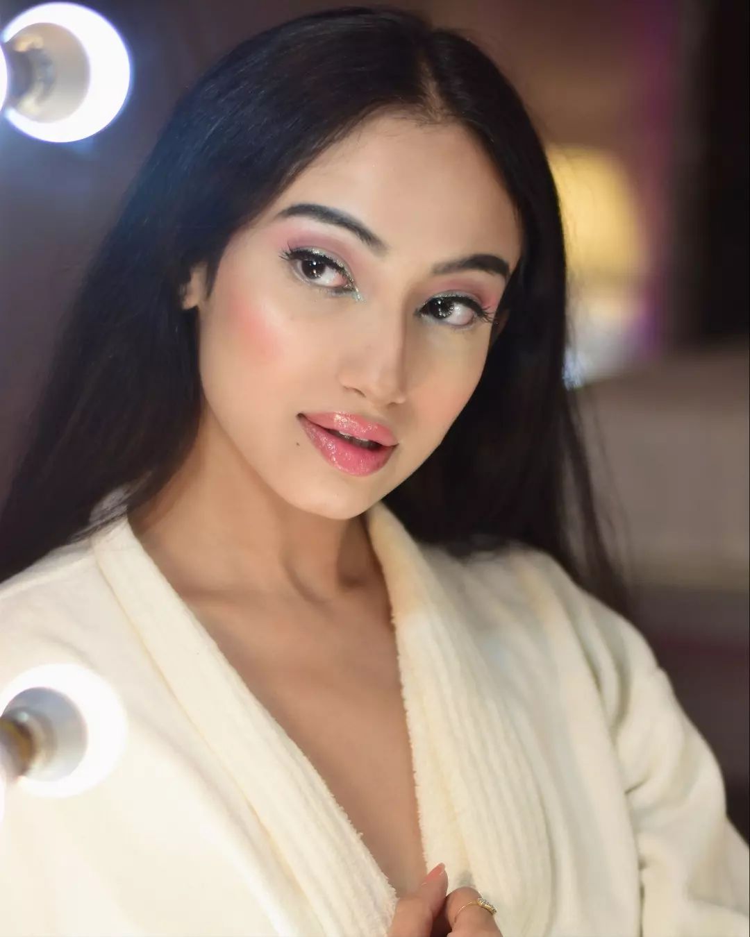 Alisa Khan Xxx - Kooku web series actress name and list with photo's and profile - Bhojpuri  Filmi Duniya