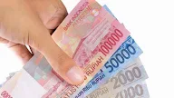 Hukum Mengeluarkan Zakat Fithri Dengan Uang