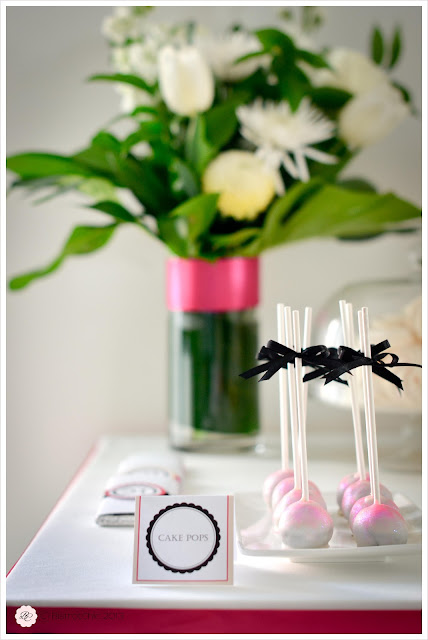 Pink and black 21 st birthday party cake pops from Bistrotchic