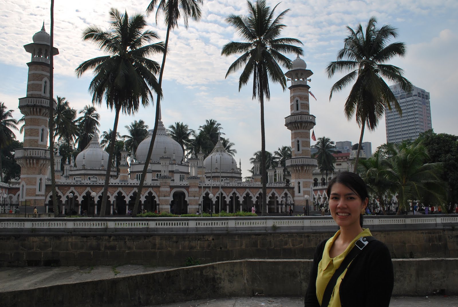 Having "Me" Time: Prayers at Masjid Jame' Bandaraya Kuala ...