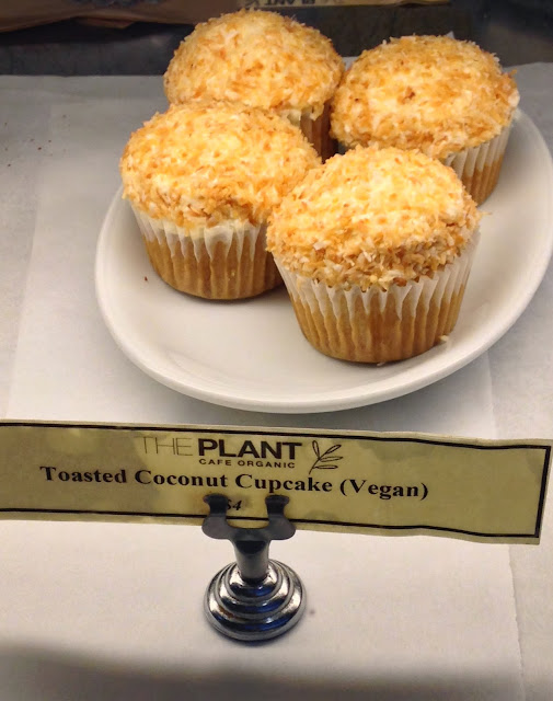 Vegan Coconut Cupcakes - Veega