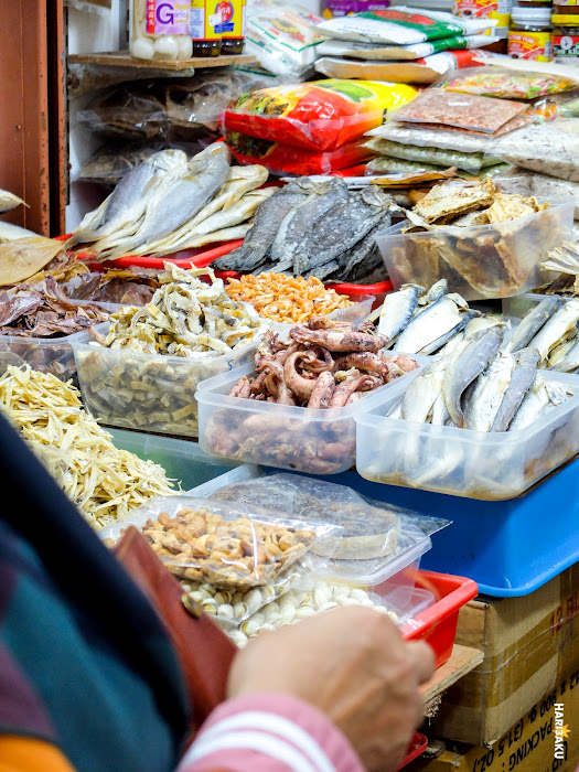 Sotong, udang dan ikan kering