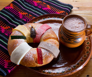 ¿DE DONDE VIENE LA TRADICIONAL ROSCA DE REYES? 