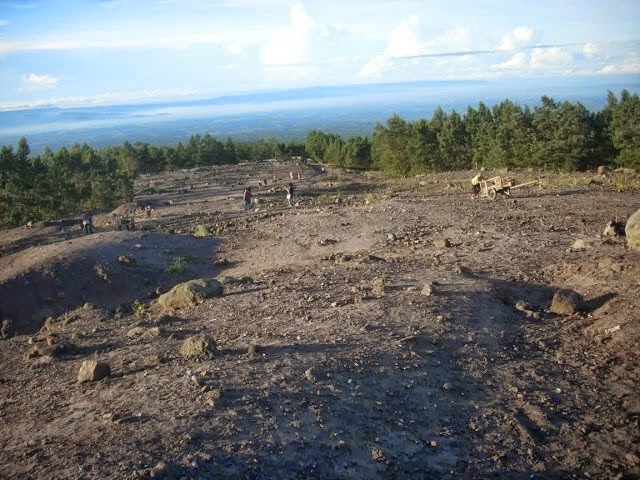 5 Mitos Seru Di Gunung Lawu