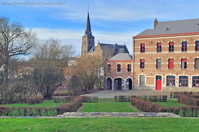 Lembeek Castle | Places to visit near Halle