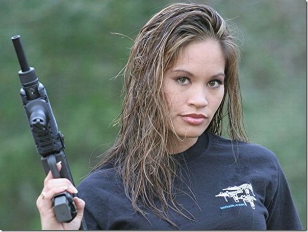 Lindas garotas com armas (14)