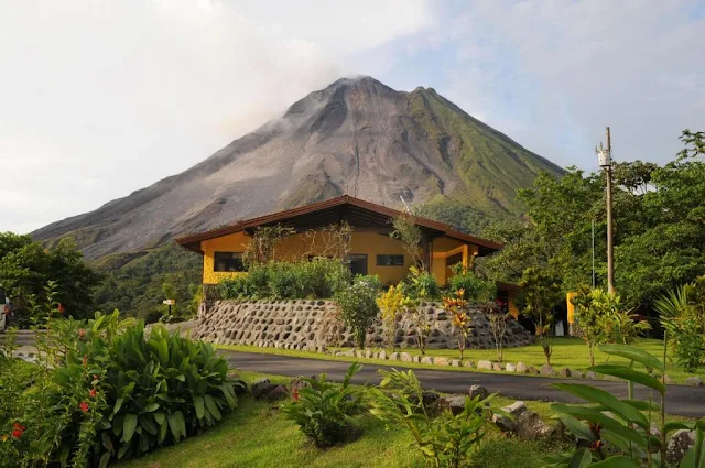 Arenal Observatory Lodge