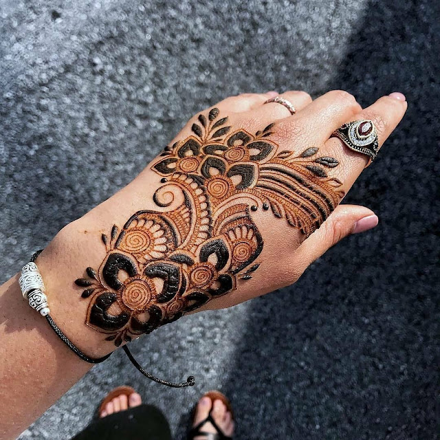 Top 50+ Simple Mehndi Designs