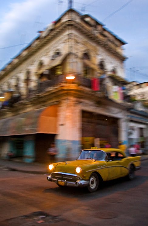 A taxi in Cuba and great photography