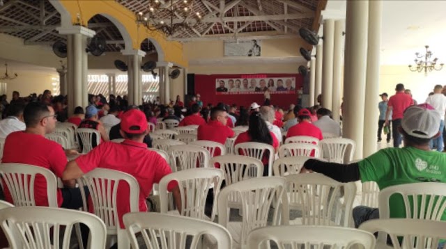 LANÇAMENTO DA CANDIDATURA DO MÉDICO PEDRO XIMENES TEVE AUSÊNCIA DA POPULAÇÃO DE NOVA RUSSAS.