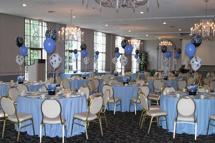 Balloons Balloon centerpieces are very popular You obviously can not use 