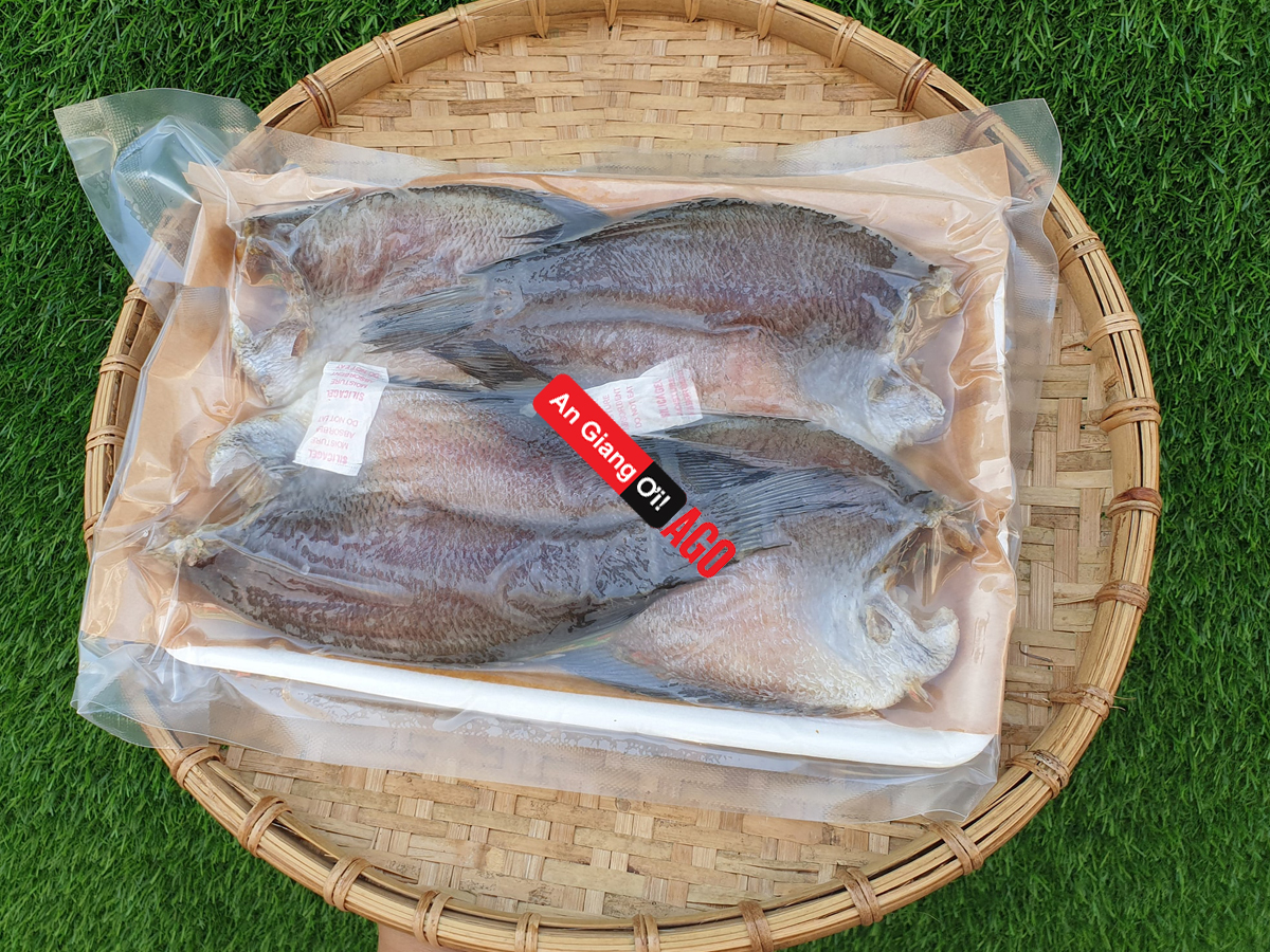 Khô Cá Sặc Bổi đặc sản An Giang, cá to 9-10 con/kg