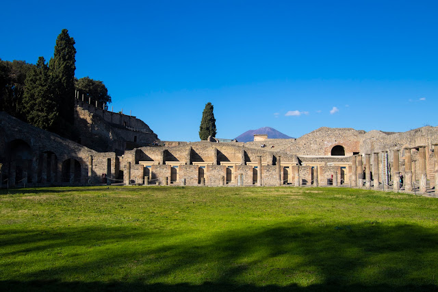 Foyer del teatro grande-Scavi di Pompei