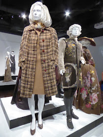 Claire Randall Outlander season 2 1940s costume