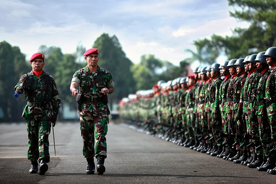  Gambar  Kerasnya Latihan Tempur Militer Tentara  Indonesia  