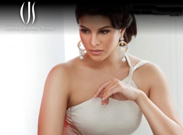 Jacqueline Ferndandezs Latest Beautiful Colombo Jewellery Stores Ads wallpapers unseen pics