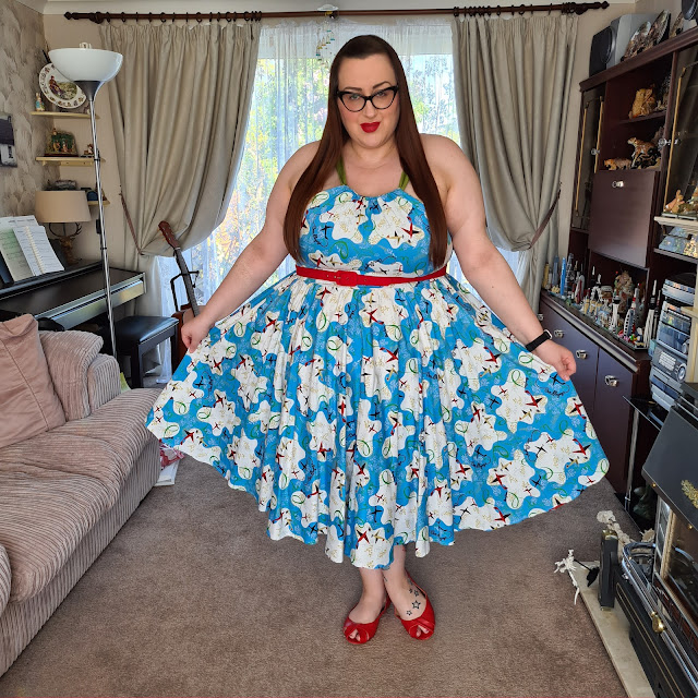 Dress The Alphabet: P - Does My Blog Make Me Look Fat?